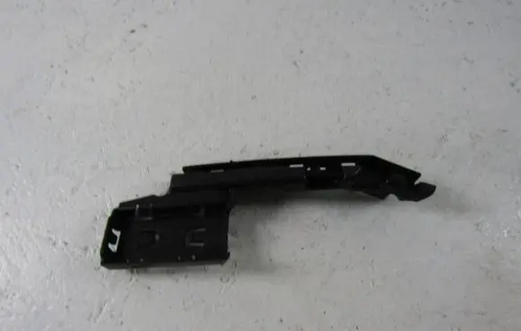 Skoda Octavia Mk4 Front bumper mounting bracket 5E3807183