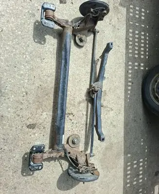 Opel Zafira C Rear axle beam