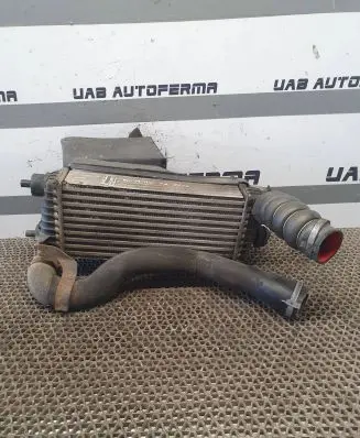 Ford Focus Intercooler radiator BV619L440CG Y2488006