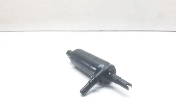 BMW X3 F25 Headlight washer pump 7217792 67127217792