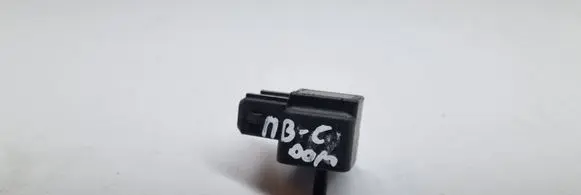 Mercedes-Benz C W203 Air pressure sensor 0105429917