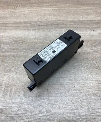 BMW 5 E39 Door control unit/module 8377601 689667