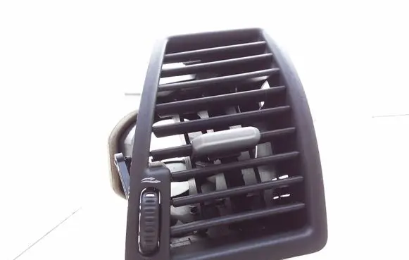 Volvo XC90 Dashboard air vent grill cover trim 3409399