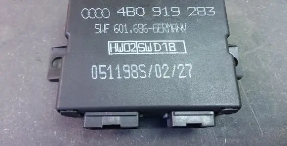 Audi A6 S6 C5 4B Parking PDC control unit/module 4B0919283