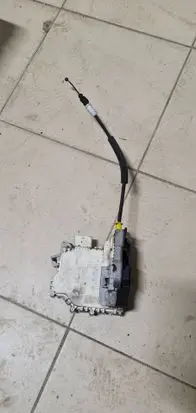 Audi A8 S8 D4 4H Rear door lock 8K0839016C