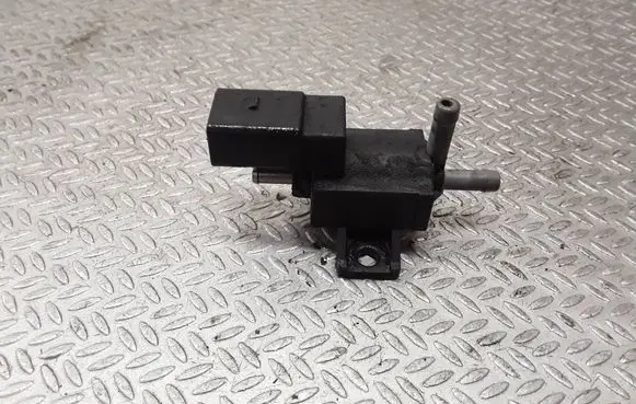 Volkswagen Golf VI Turbo solenoid valve 06F906283F