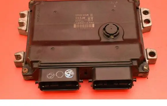 Suzuki Swift I Engine control unit/module ECU 33920-63JM