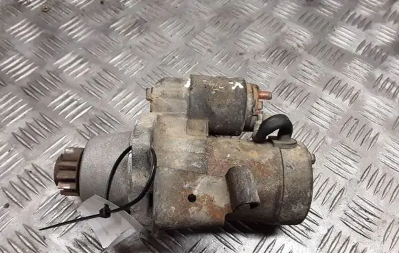 Nissan X-Trail T30 Starter motor SZS01753 S114844
