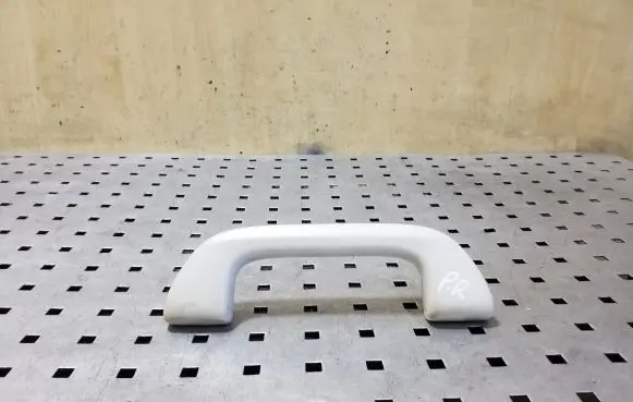 Honda CR-V Front interior roof grab handle