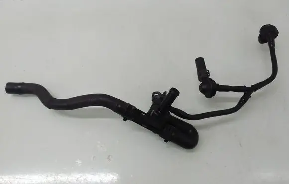 Audi A4 S4 B6 8E 8H Breather/breather pipe/hose 06B133241AQ