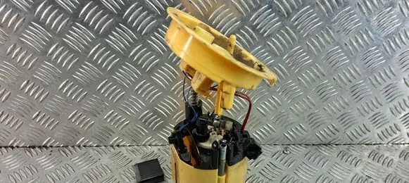 BMW 1 E81 E87 In-tank fuel pump 