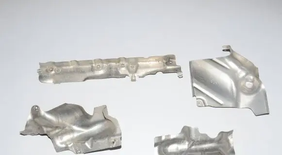 BMW 4 F32 F33 Heat shield in engine bay 7848040 7848039