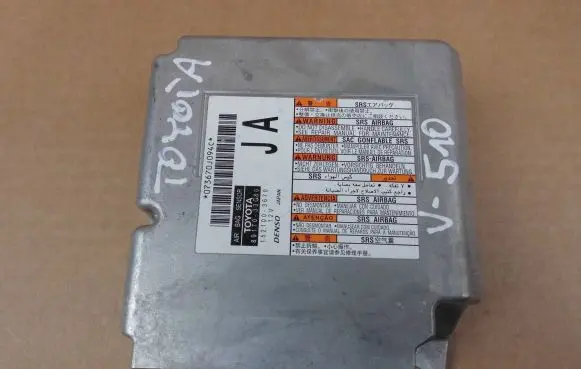 Toyota Camry VIII XV70 Airbag control unit/module 8917033G80