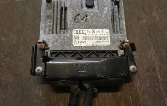 Skoda Octavia Mk2 (1Z) Engine control unit/module 03G906021TP