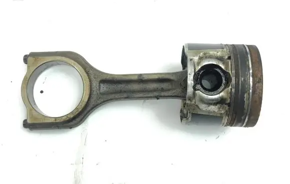 Piston with connecting rod