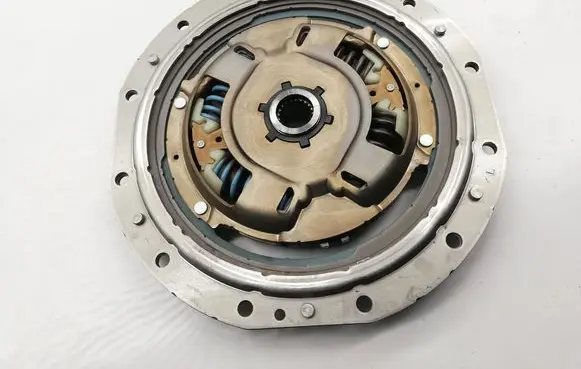 Toyota Yaris XP210 Clutch pressure plate 