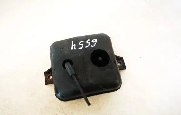 Vacuum air tank