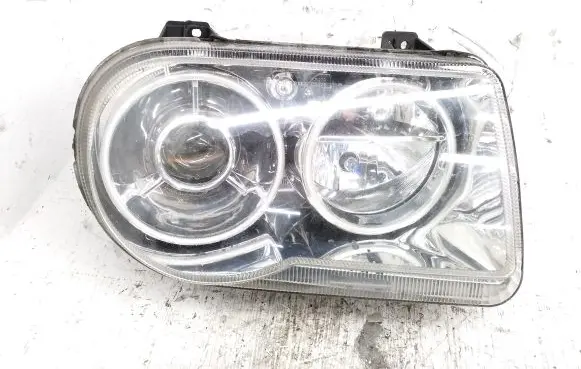 Chrysler 300 - 300C Headlight/headlamp