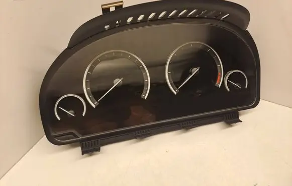 BMW 6 F06 Gran coupe Speedometer (instrument cluster) 9311653 17388410 0263703083
