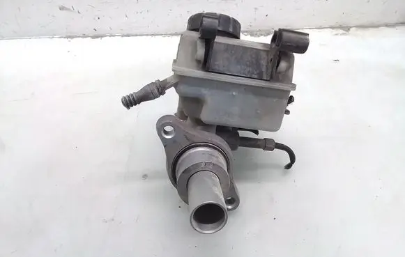 Opel Zafira B Master brake cylinder