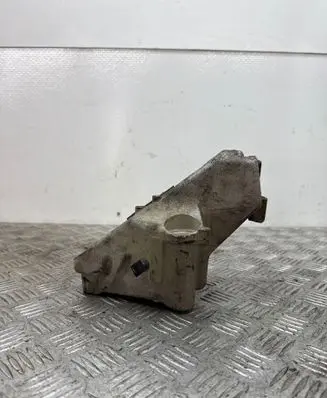 Alfa Romeo Stelvio Engine mounting bracket 55273294 000552732930