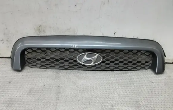 Hyundai Santa Fe Front grill 8635226900