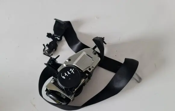 Volvo XC60 Front seatbelt 635091000E