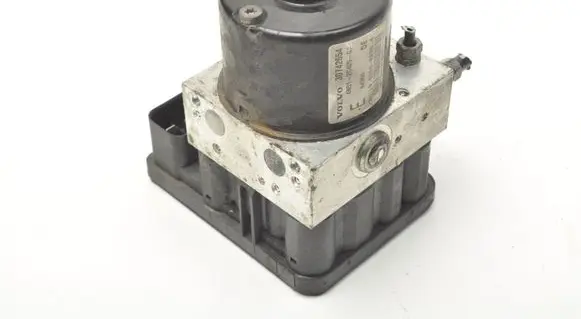 Volvo S40 ABS Pump 30742654