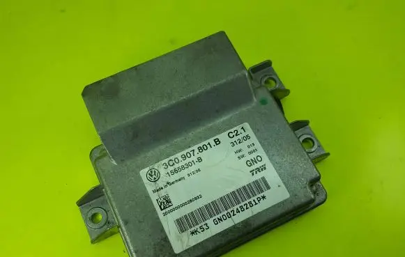 Volkswagen PASSAT B6 Hand brake control module 15658301B