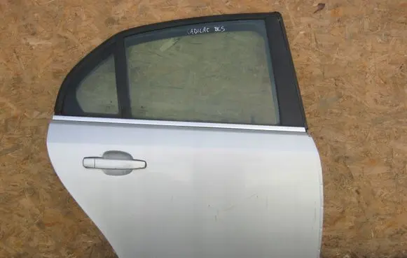 Cadillac BLS Rear door
