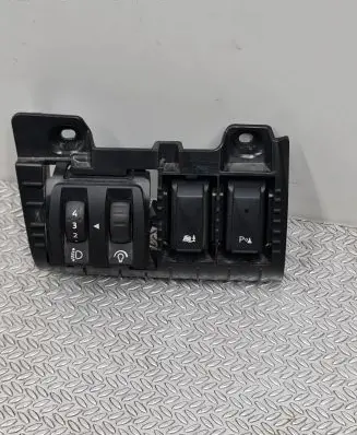 Renault Trafic III (X82) Other switches/knobs/shifts 48132M
