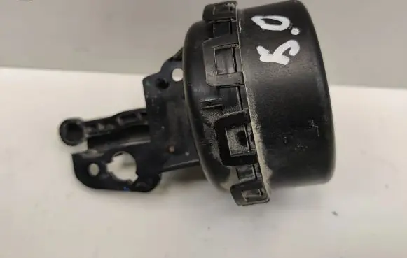 Ford Mustang VI Vacuum valve FR3E9L492FC