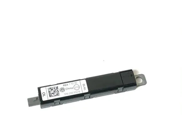 Volkswagen Touareg II Radio antenna 7P6035552B