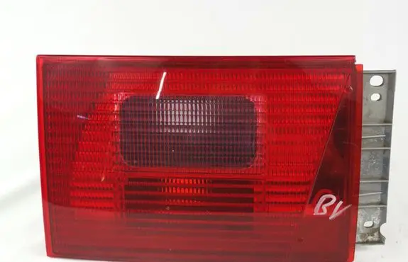 Volkswagen Sharan Tailgate rear/tail lights 7M3945111