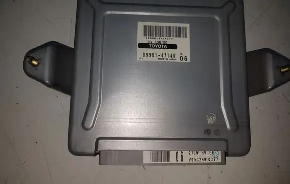 Toyota Prius (XW20) Engine control unit/module 8998147140