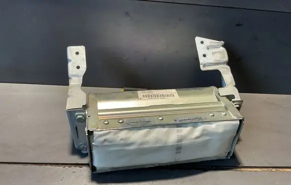 Volkswagen PASSAT B5.5 Passenger airbag 3B0880204F 4B0880204E 100637437