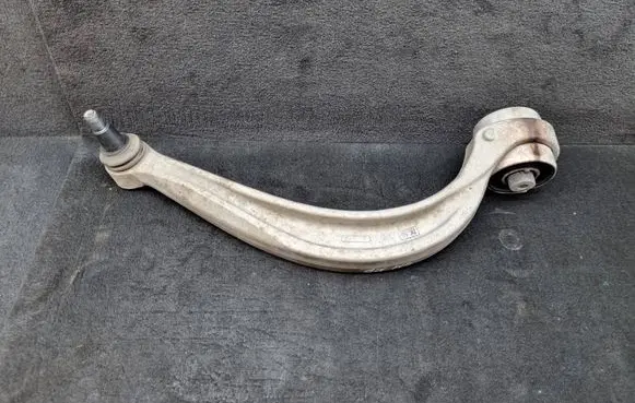 Audi Q7 4M Front control arm 4M0407695C 4M0407693E 4M0407693F