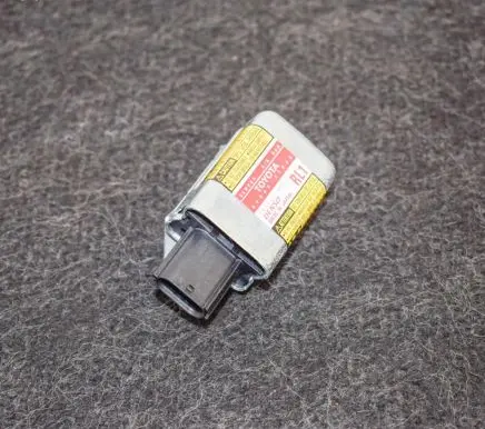 Toyota Prius (XW20) Airbag deployment crash/impact sensor