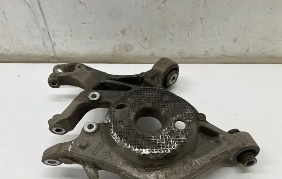 Rear upper control arm/wishbone