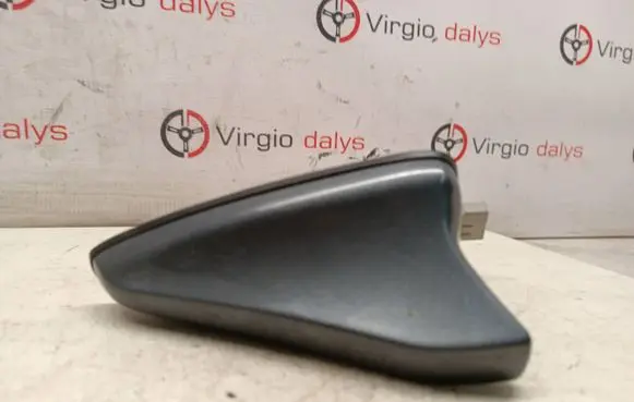 Hyundai i30 Aerial GPS antenna 96210g4100