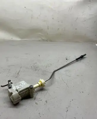 Volkswagen PASSAT B7 USA Fuel tank cap lock motor 3C0810773