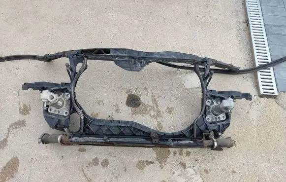 Audi A4 S4 B6 8E 8H Radiator support slam panel 4B0010157