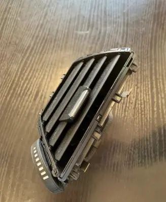 BMW 1 F20 F21 Dash center air vent grill 9205356 507890