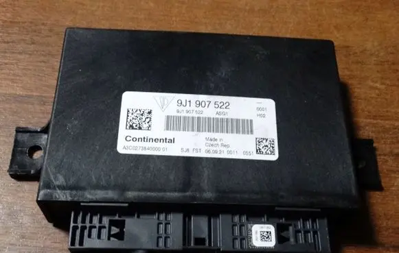 Porsche Taycan 9J1 Trunk lid opening control unit 9J1907522