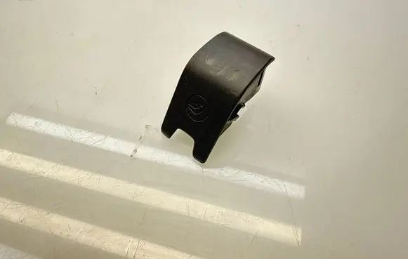 Audi A3 S3 8V ISOFIX cover 8V0887187