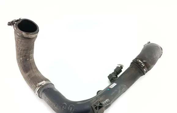 Volkswagen PASSAT Coolant pipe/hose 