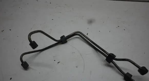 Citroen C4 I Fuel injector supply line/pipe 