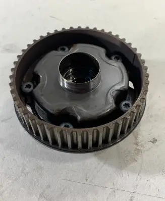Opel Astra J Camshaft 55568386