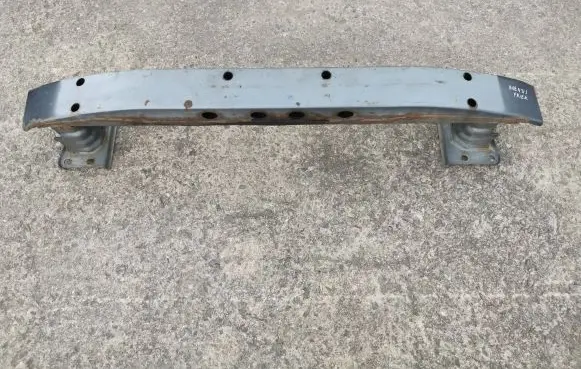 Toyota Avensis T250 Front bumper shock/impact absorber 