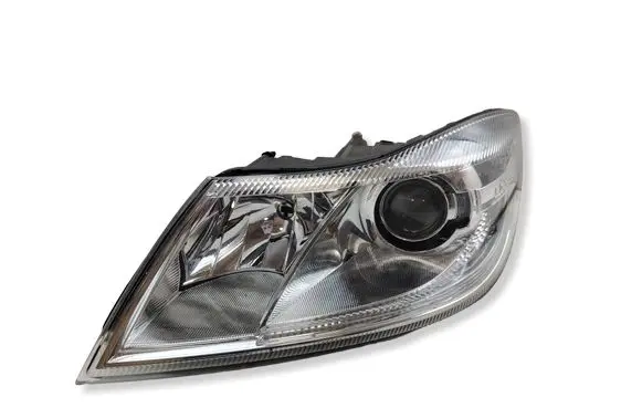 Skoda Octavia Mk2 (1Z) Headlight/headlamp 7L6941329B 1Z1941015G